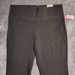 Black Capri Leggings - Lane Bryant Livi Active - NWT - 18/20